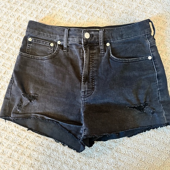 Sz 28 Madewell the Perfect Jean Short black washed distressed - Picture 2 of 7